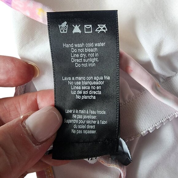 Jessica Simpson Floral One-Piece Swimsuit With Crisscross Back Straps Medium - Picture 8 of 8